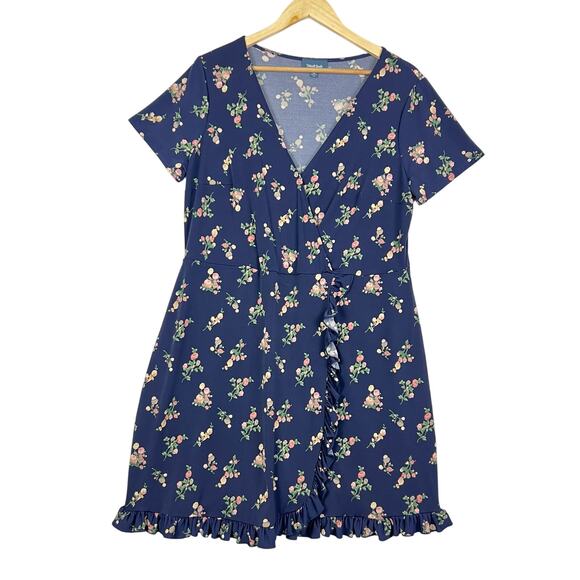 ModCloth Floral Ruffle Short Sleeve V-Neck Navy Floral Faux Wrap Womans Dress 1X - Picture 3 of 12